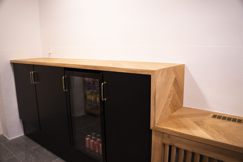 indbygget møbel til kontor